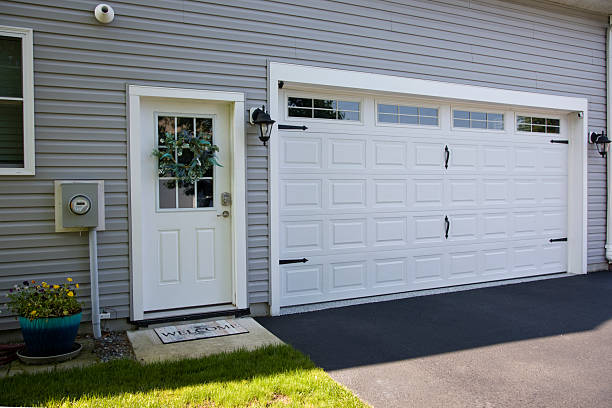 24/7 Emergency Garage Door Panel Replacement experts in Butler, WI